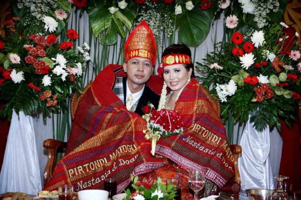 Marriage Customs Across Indonesia’S Ethnic Groups